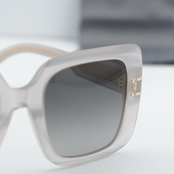 Dior DIORSIGNATURE S11I 78A1 Square Sunglasses - Beige/Smoke main image 10